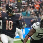 caleb-williams-lifts-bears-to-big-win-over-jaguars-with-4-touchdown-passes