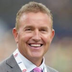 espn’s-kirk-herbstreit-leaves-midway-through-‘college-gameday’-to-call-texas-oklahoma-2,000-miles-away