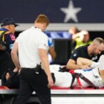 video:-lions’-aidan-hutchinson-suffers-gruesome-injury-in-win-over-cowboys