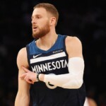 t’wolves’-donte-divincenzo-has-heated-exchange-with-knicks-coach-in-msg-return