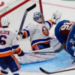 ilya-sorokin-looks-like-stellar-self-in-return-as-islanders-top-avalanche-for-season’s-first-win