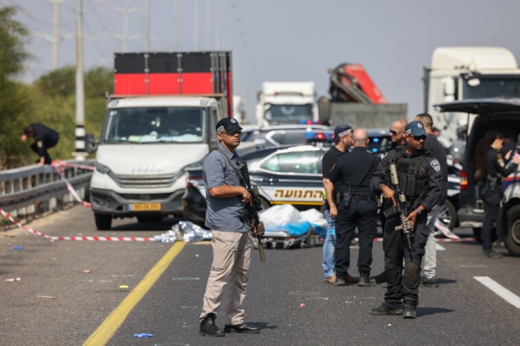 one-cop-dead,-four-other-people-wounded-in-suspected-terrorist-attack-in-israel