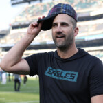 apologies-are-great,-but-nick-sirianni’s-real-task-is-to-make-the-eagles-work-again