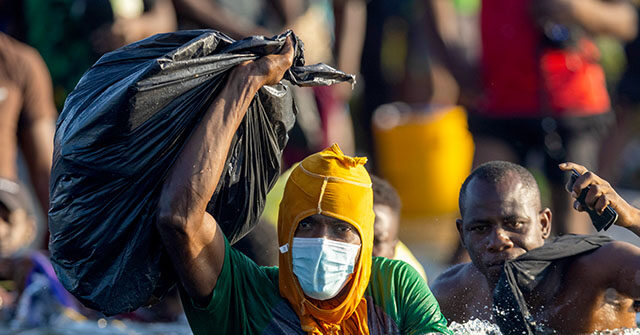 small-indiana-town-deluged-by-thousands-of-haitian-migrants