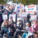 protesters-demand-kellogg’s-remove-‘harmful-additives’-injected-into-froot-loops,-apple-jacks-in-us:-‘here-for-all-the-mothers’