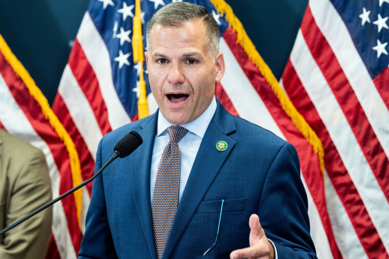 ny-rep.-marc-molinaro-unwittingly-posts-endorsement-from-9/11-conspiracy-theorist,-then-deletes-it