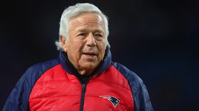 patriots-owner-robert-kraft-reveals-how-tom-brady-broke-the-news-of-his-departure-from-team