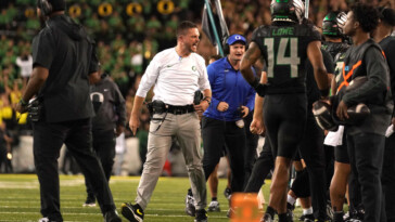 ncaa-issues-rule-change-after-oregon’s-late-12-man-penalty-drained-time-off-clock-vs.-ohio-state