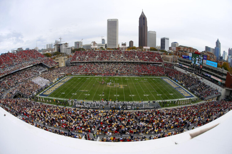 playing-rivalry-games-in-nfl-stadiums-is-a-sad-—-and-sadly-understandable-—-reality-of-college-football-today