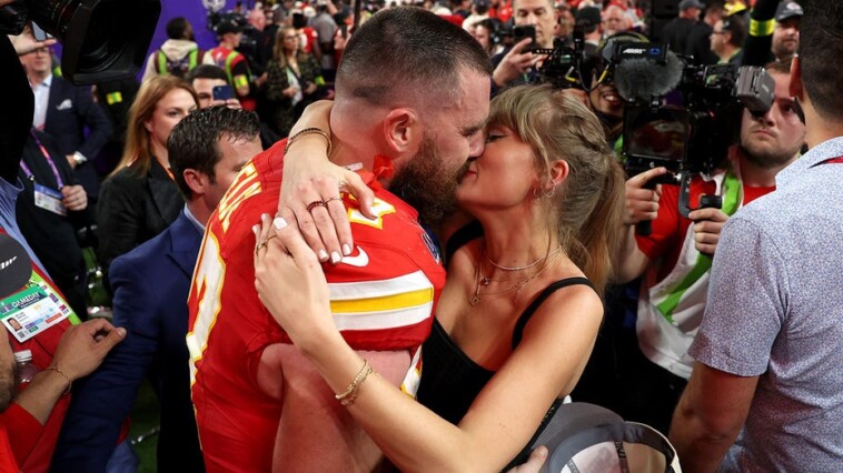 pat-mcafee-praises-travis-kelce-for-handling-spotlight-well-amid-relationship-with-taylor-swift