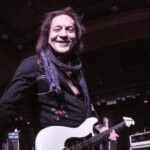 former-ozzy-osbourne-guitarist-jake-e.-lee-shot-multiple-times-in-las-vegas