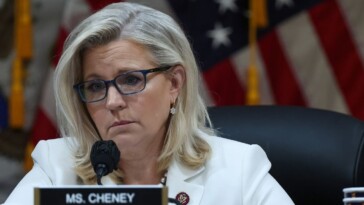 liz-cheney-accused-of-unethical-behavior-surrounding-jan.-6-committee-after-new-text-messages-surface