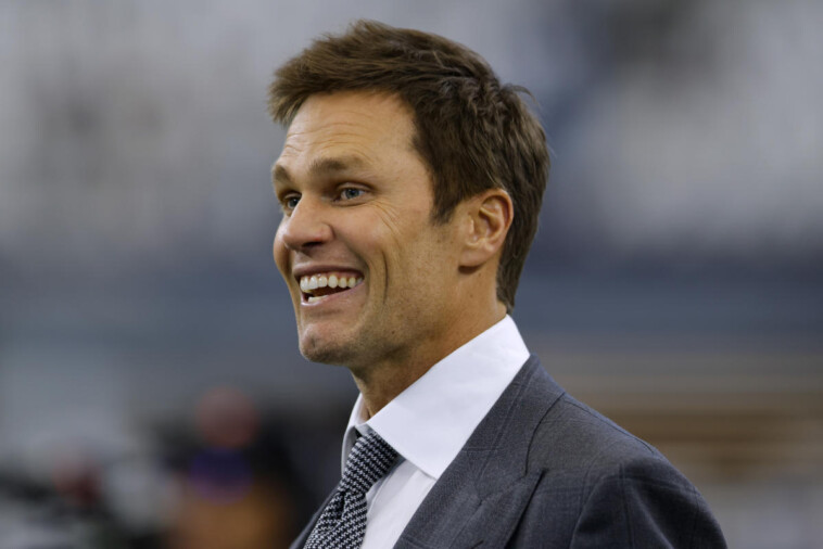 tom-brady-won’t-be-barred-from-working-raiders-games-as-tv-analyst-—-which-may-become-slippery-slope