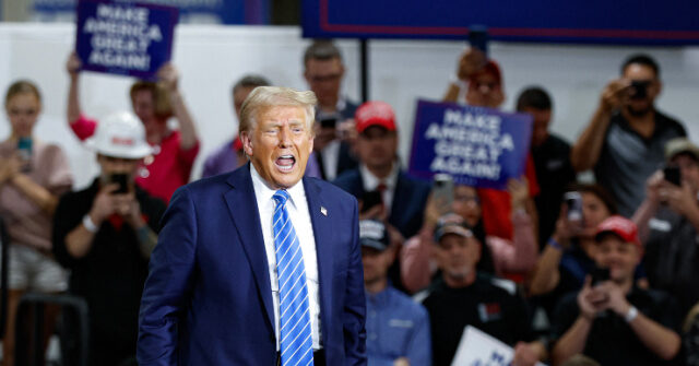 poll:-trump-edges-out-harris-in-swing-state-of-wisconsin