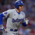 freeman-(ankle)-not-in-dodgers’-game-4-lineup