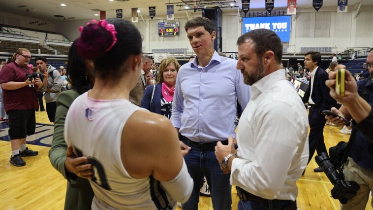 senate-hopeful-sam-brown,-tulsi-gabbard-show-support-for-nevada-women’s-volleyball-team-amid-sjsu-trans-drama