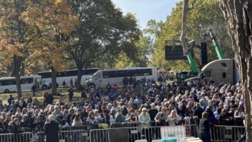 pathetic:-kamala-harris-buses-small-crowd-of-people-to-her-rally-in-grand-rapids,-michigan