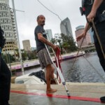 tampa’s-one-legged-viral-sensation-‘lieutenant-dan’-tossed-in-jail-after-cop-warnings-his-boat-was-‘health-hazard’