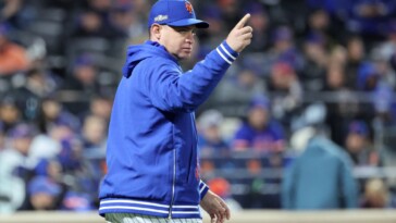 how-carlos-mendoza’s-magical-rookie-season-stacks-up-with-other-mets-managerial-debuts