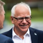 vikings-fan-tim-walz-discusses-security-concerns-about-his-lambeau-visit,-praises-head-coach-kevin-o’connell