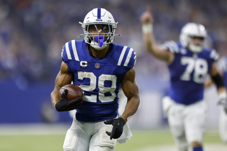 nfl-injury-tracker-week-7:-jonathan-taylor-out-again,-marvin-harrison-jr.-and-malik-nabers-cleared-to-play