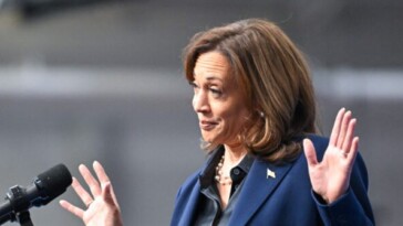 professed-christian-kamala-harris-mocks-man-for-shouting-‘jesus-is-lord’-at-wi-rally