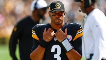 russell-wilson-gets-starting-nod-over-justin-fields-for-steelers’-primetime-matchup-with-jets:-reports