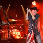 country-star-brantley-gilbert-abruptly-halts-concert-as-wife-goes-into-labor-at-venue,-reemerges-to-announce-‘we-got-a-baby’