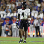 ucf’s-braeden-marshall-blows-pick-6,-dropping-ball-before-crossing-goal-line-after-70-yard-interception-return