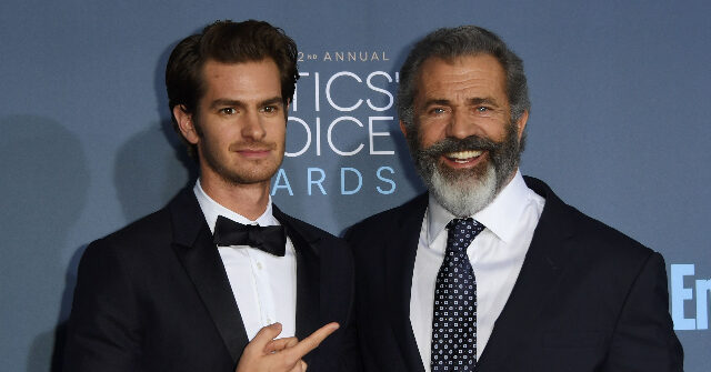 ‘hacksaw-ridge’-star-andrew-garfield:-mel-gibson-‘deserves-to-make-films,’-‘people-can-heal’