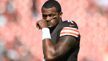 deshaun-watson-leaves-browns-bengals-game-on-cart-in-tears-with-achilles-injury