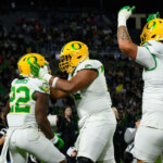 ap-top-25:-oregon-moves-up-to-no-1,-georgia-to-no.-2-after-bulldogs’-win-over-texas