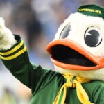 oregon-ascends-to-no-1-in-poll;-dawgs-to-no.-2