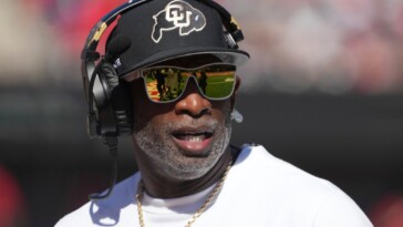 deion-sanders-responds-to-barack-obama’s-colorado-dig-during-arizona-campaign-event