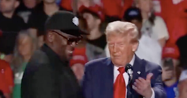 rapper-trick-trick-endorses-trump-at-michigan-rally:-‘we-make-detroit-great-again!’