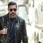 aaron-rodgers’-leather-jacket-before-snf-headlines-nfl-week-7-arrivals