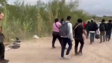 kamala’s-border-chaos-–-texas-dps-encounter-group-of-30-illegal-aliens-with-3-unaccompanied-minors-and-3-special-interest-illegals-(video)