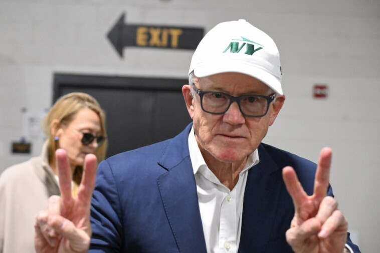 woody-johnson-has-turned-the-jets-into-a-dysfunctional-mess