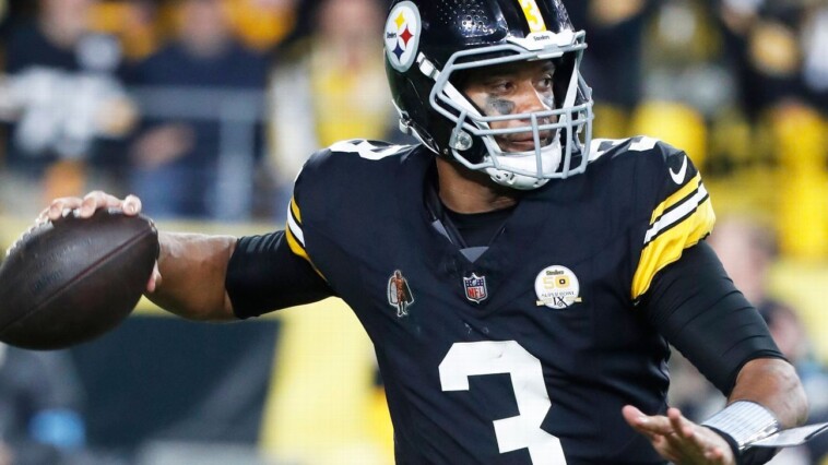 qb-wilson-‘excellent’-in-debut-as-steelers-stroll