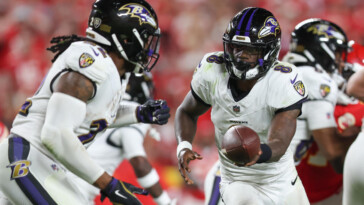 monday-night-football-scores,-live-updates:-ravens-take-on-buccaneers,-chargers-play-cardinals-in-mnf-doubleheader