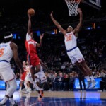 jericho-sims-gets-tom-thibodeau-praise-as-knicks-depth-forced-into-action