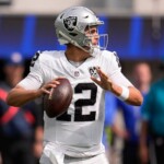 raiders-quarterback-aidan-o’connell-out-for-next-4-6-weeks-after-fracturing-thumb:-reports