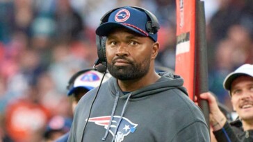 patriots-head-coach-jerod-mayo-calls-team-‘soft’-amid-six-game-losing-streak