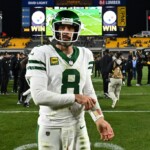 aaron-rodgers-isn’t-the-qb-the-jets-thought-they-had