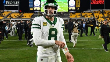 aaron-rodgers-isn’t-the-qb-the-jets-thought-they-had