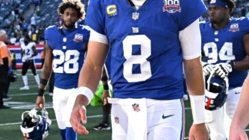 daniel-jones-giving-giants-almost-no-chance-to-win-with-end-finally-in-sight