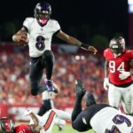 lamar-jackson,-ravens-overpower-buccaneers-in-mnf-win