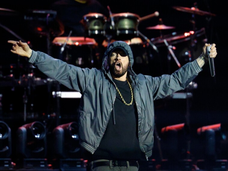 report:-eminem-to-introduce-obama-at-kamala-harris-rally-in-detroit