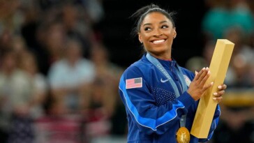 director-of-netflix’s-simone-biles-documentary:-‘it’s-awesome’-to-see-her-up-close-and-personal