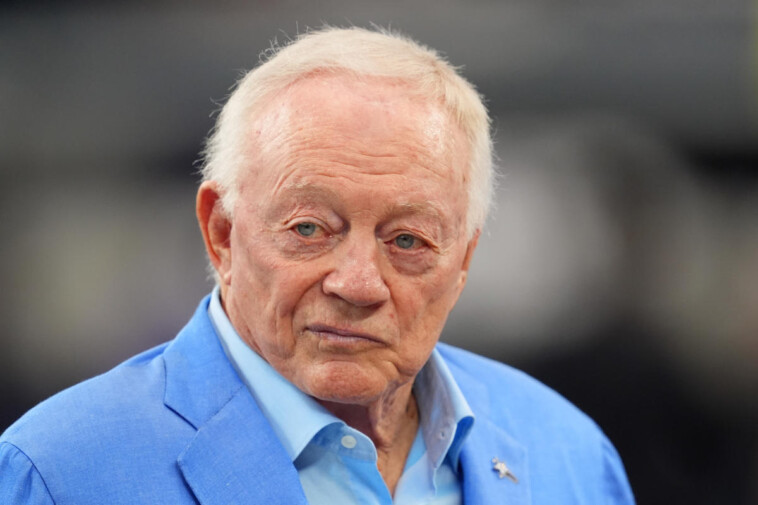 cowboys’-jerry-jones-justifies-not-pursuing-derrick-henry:-‘i-don’t-know-if-he’d-be-having-that-career-year-in-our-situation’